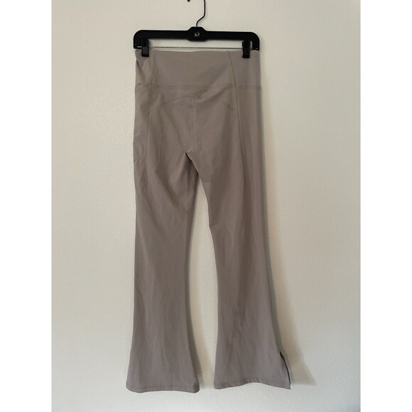 Avia soft sculpt  midrise split hem flare leggings size small - Picture 2 of 5